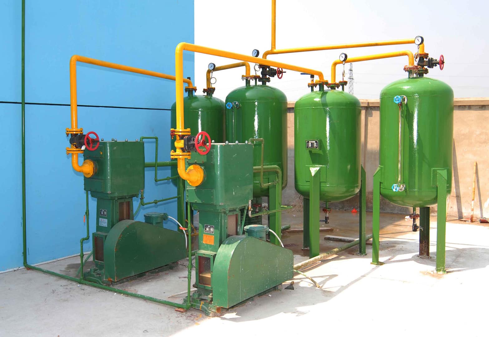 DSC_0081 polyvinyl acetate reaction tacnk